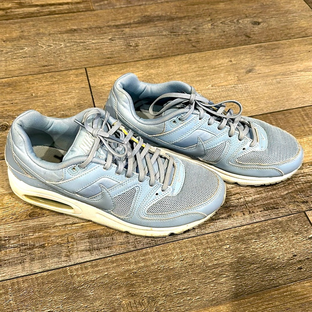 Women’s Nike Air Max size 10